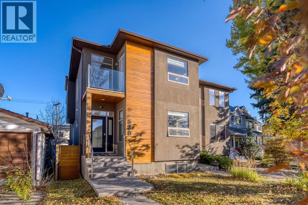 Single Family House for Sale in   Street NW Parkdale Calgary 