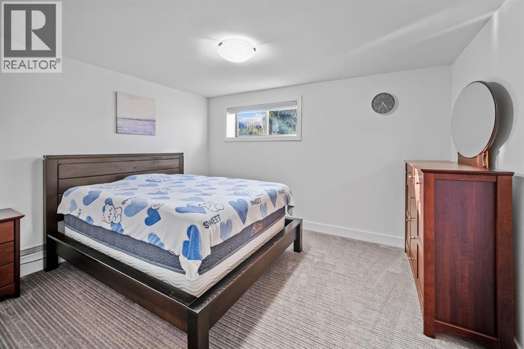 Single Family House for Sale in   Street NW Parkdale Calgary 