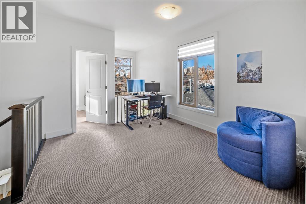 Single Family House for Sale in   Street NW Parkdale Calgary 