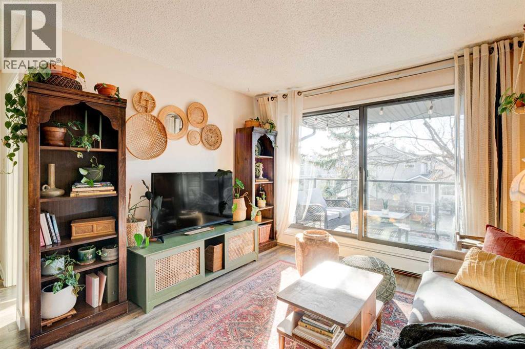 Single Family House for Sale in    Avenue SW Sunalta Calgary 