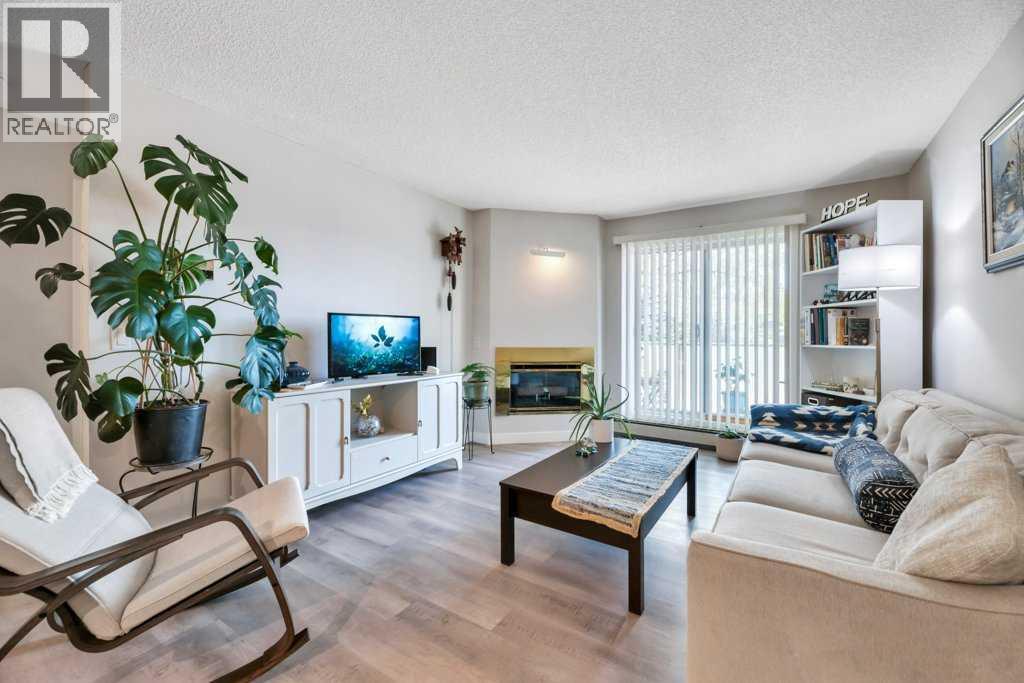 Single Family House for Sale in   Edenwold Heights NW Edgemont Calgary 