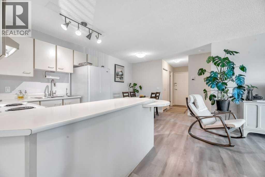 Single Family House for Sale in   Edenwold Heights NW Edgemont Calgary 