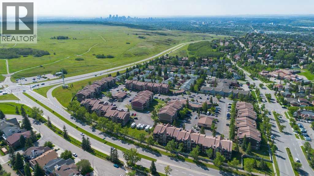 Single Family House for Sale in   Edenwold Heights NW Edgemont Calgary 