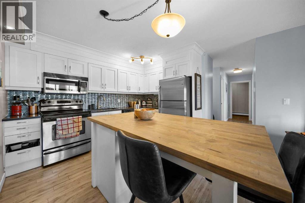 Single Family House for Sale in   Kensington Close NW Hillhurst Calgary 