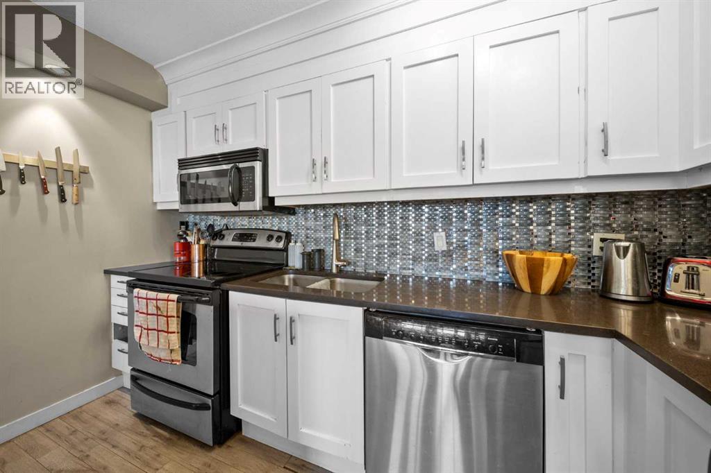 Single Family House for Sale in   Kensington Close NW Hillhurst Calgary 