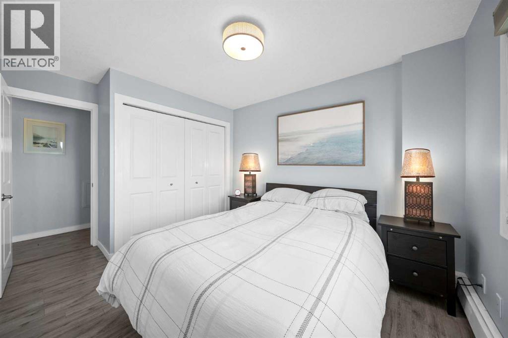 Single Family House for Sale in   Kensington Close NW Hillhurst Calgary 