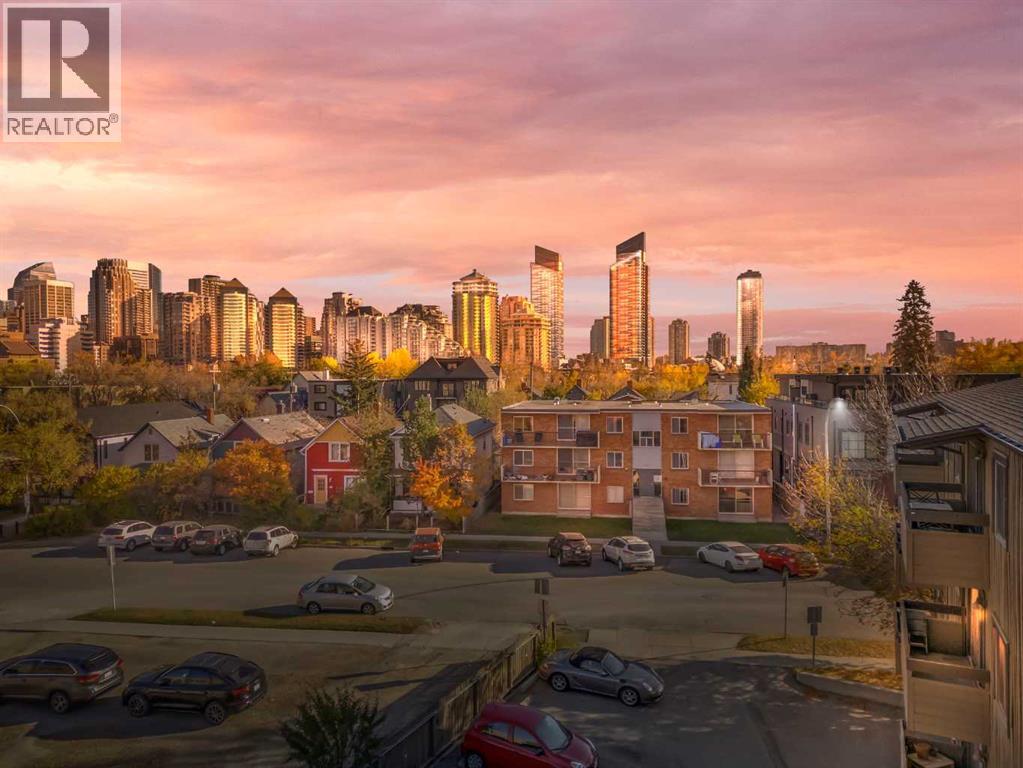 Single Family House for Sale in   Kensington Close NW Hillhurst Calgary 