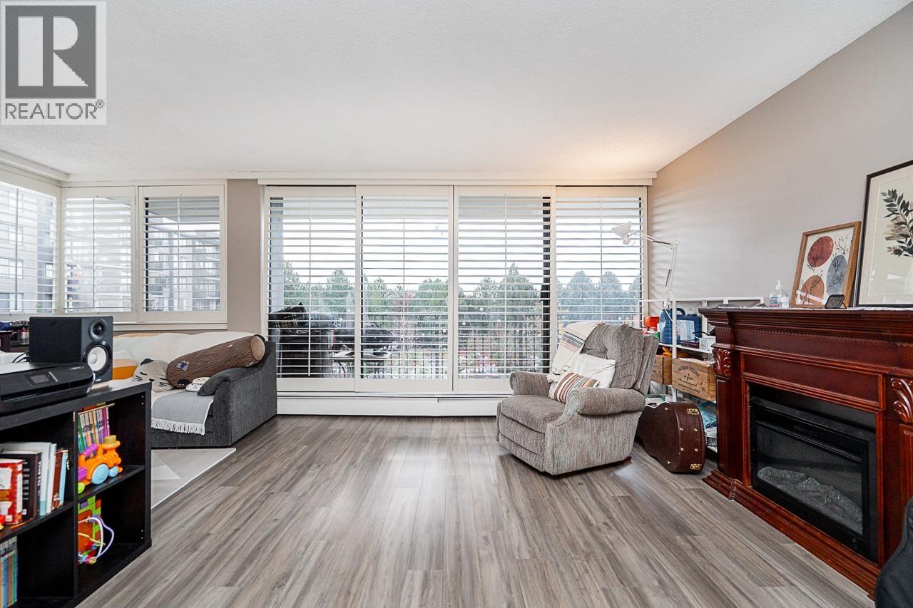 #402-9300 PARKSVILLE Drive, Richmond