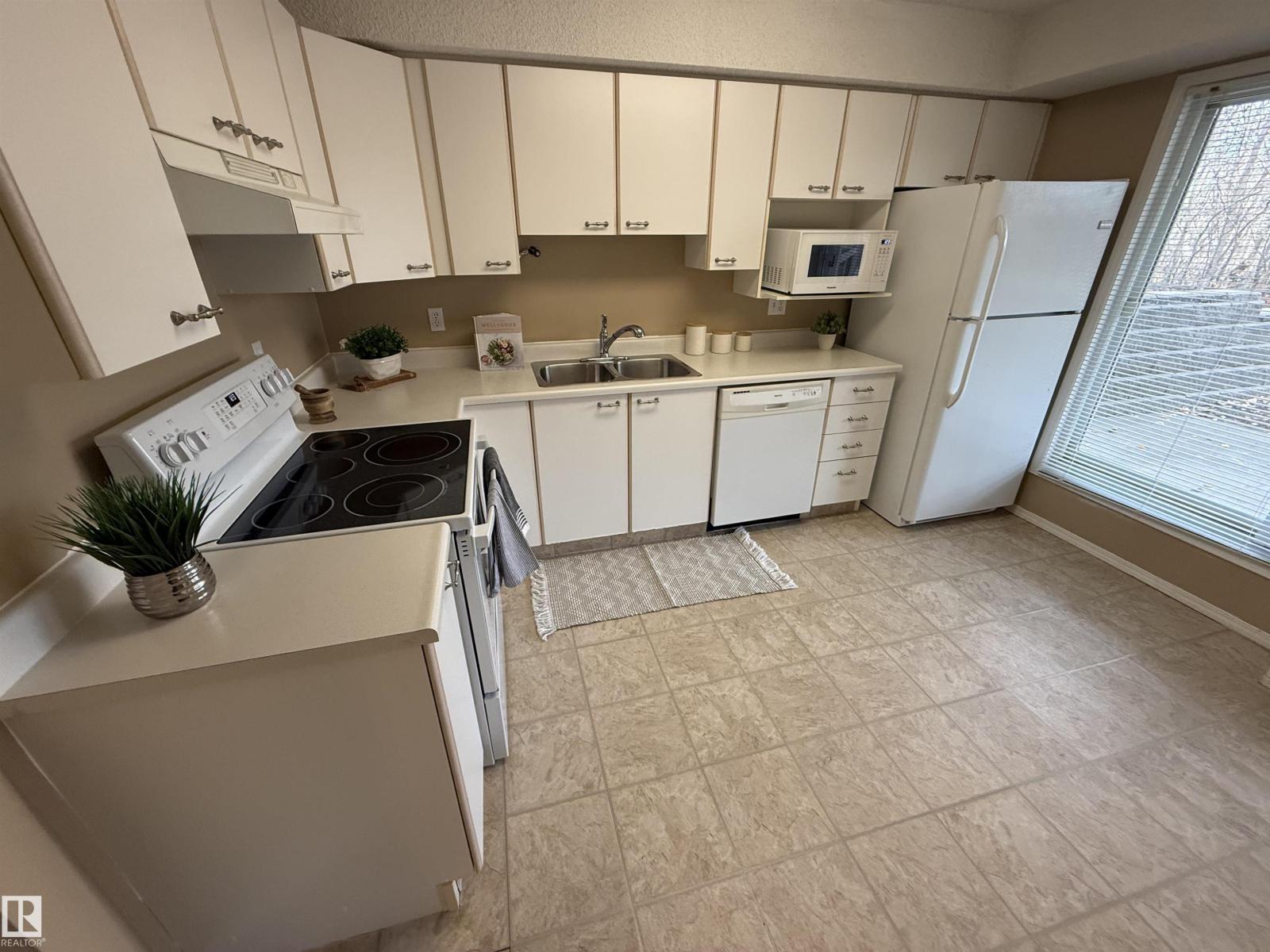 #105 65 GERVAIS RD, St. Albert