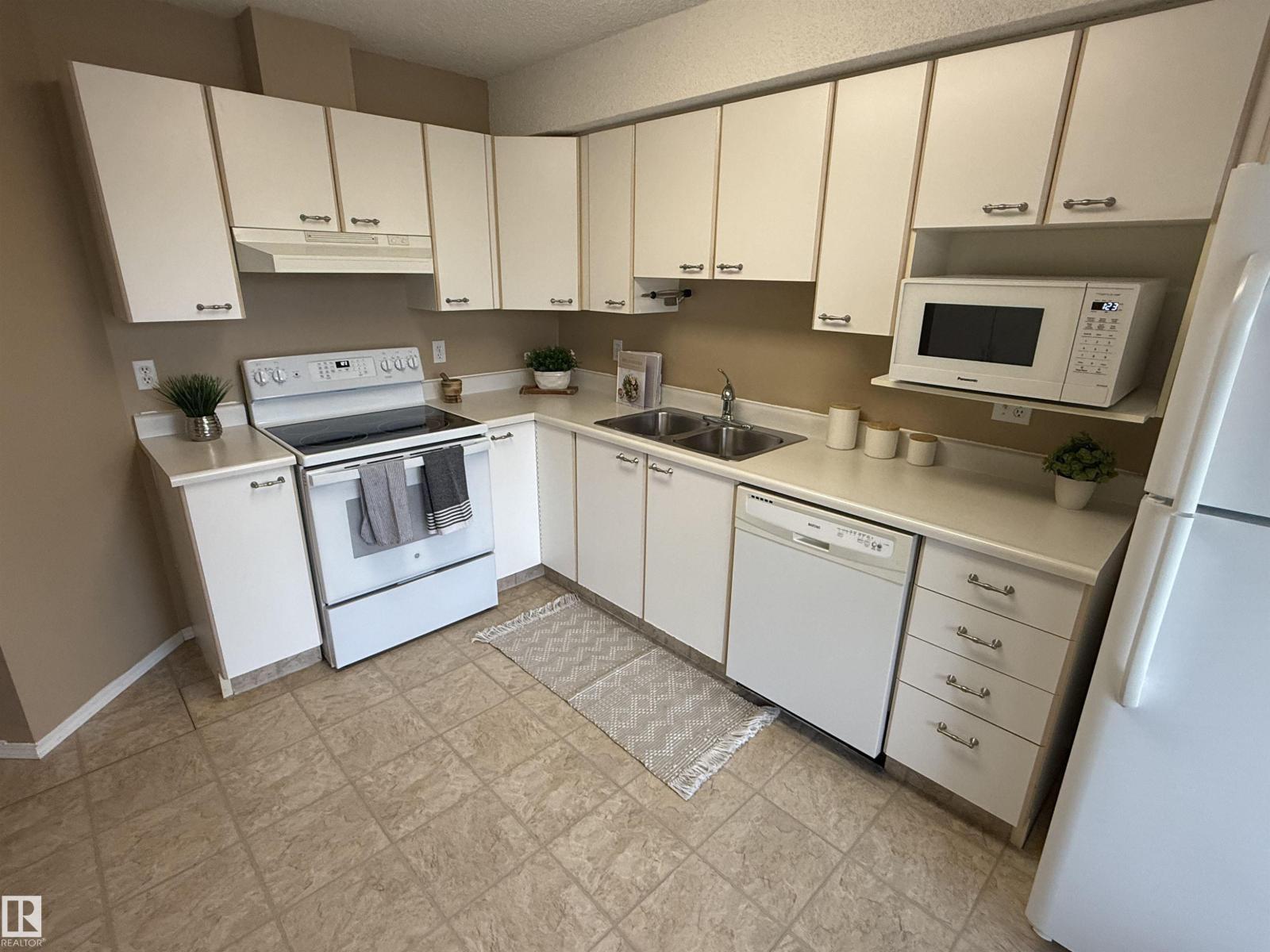 #105 65 GERVAIS RD, St. Albert