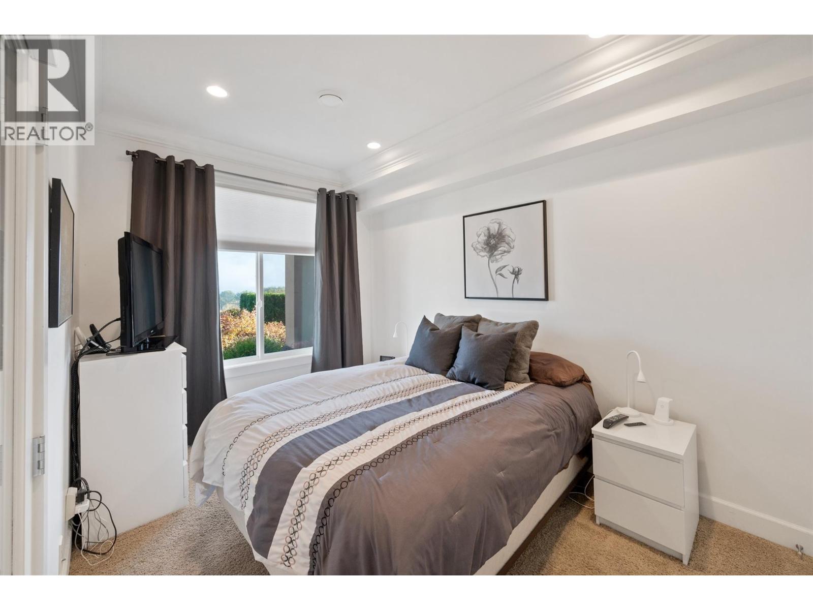 4214 GOLF COURSE Drive, Osoyoos