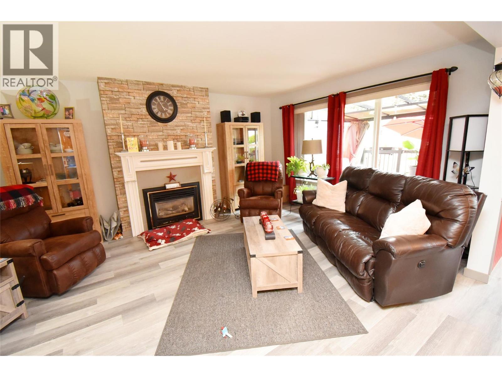 3 4404 20 Street, Vernon