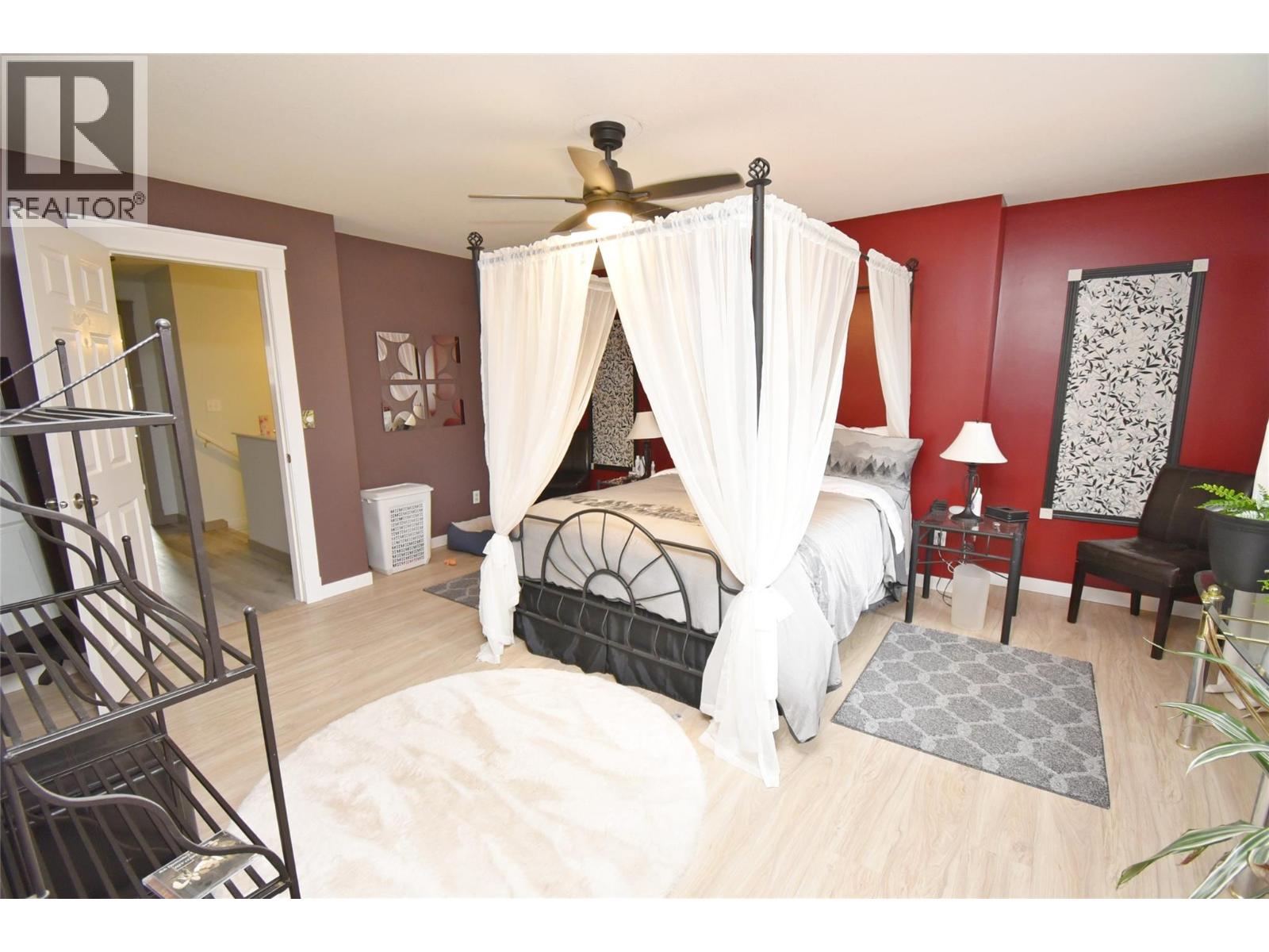 3 4404 20 Street, Vernon