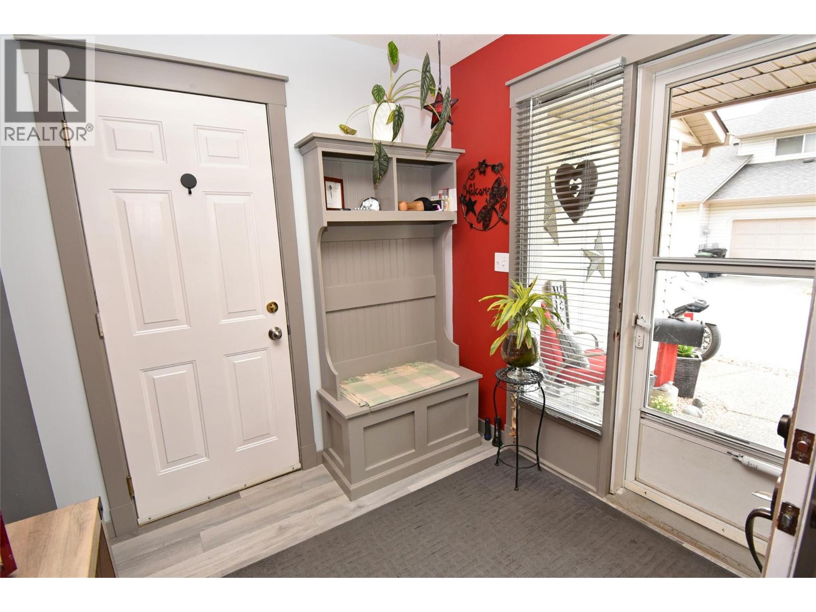 3 4404 20 Street, Vernon