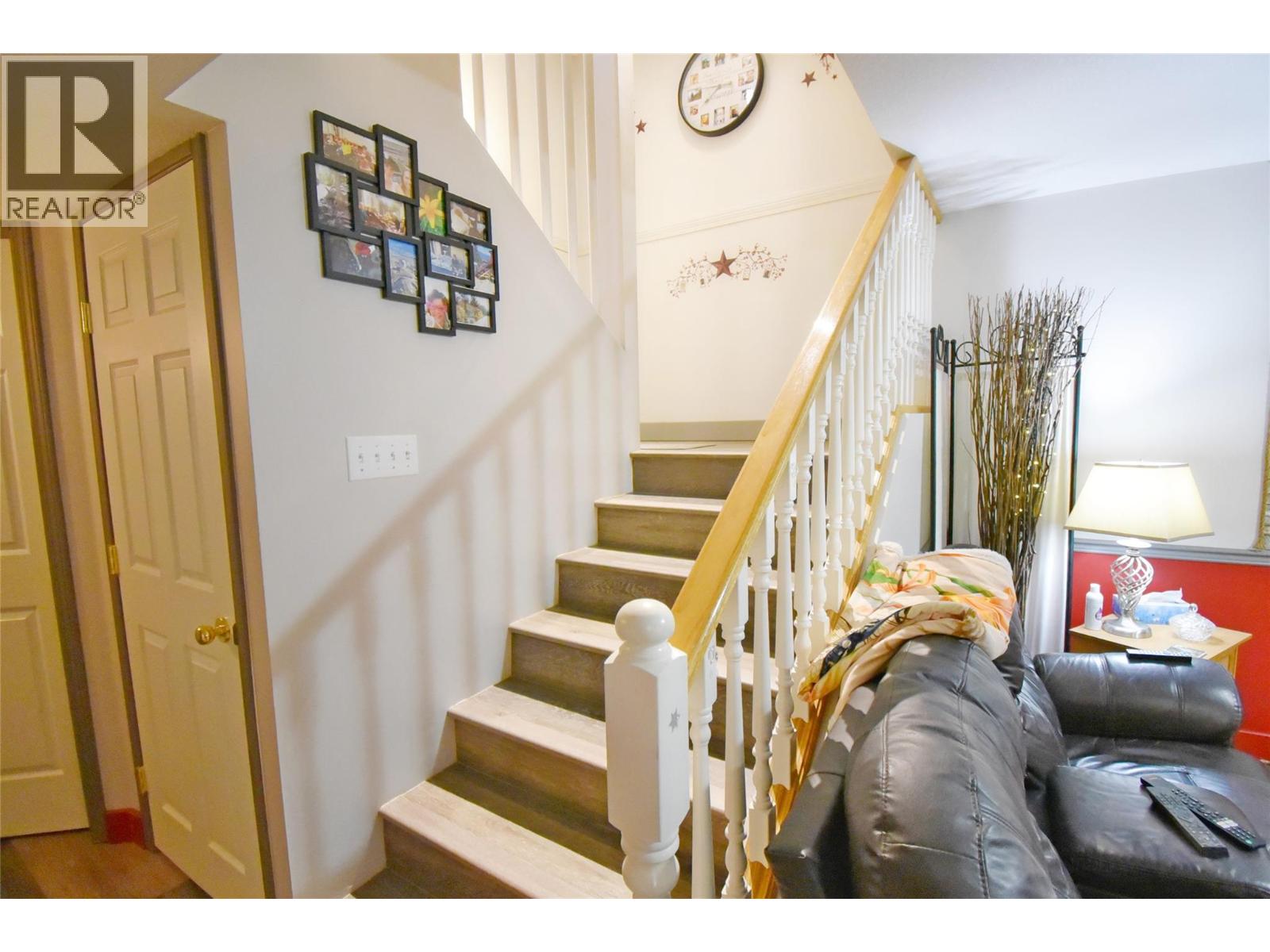 3 4404 20 Street, Vernon