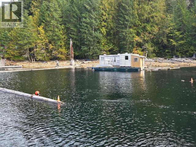 9436 POWELL LAKE - 3