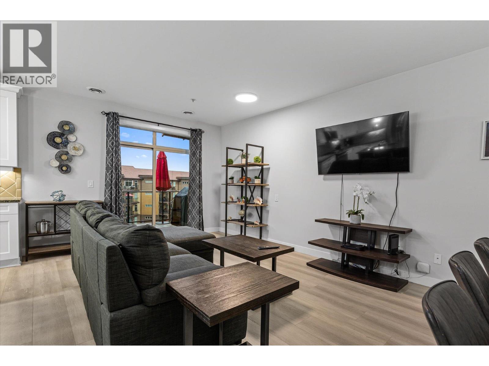 5403 4034 Pritchard Drive, West Kelowna