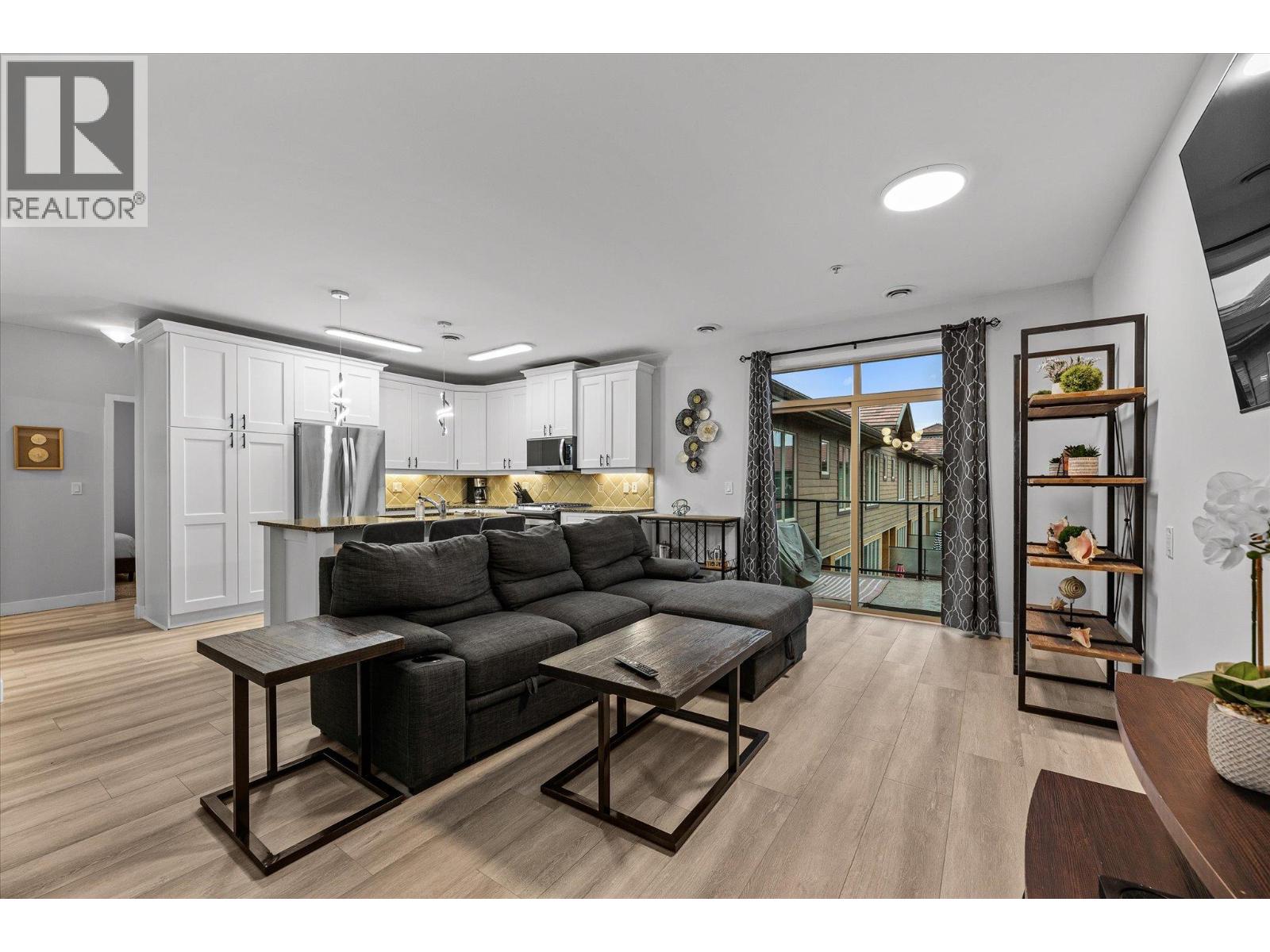 5403 4034 Pritchard Drive, West Kelowna