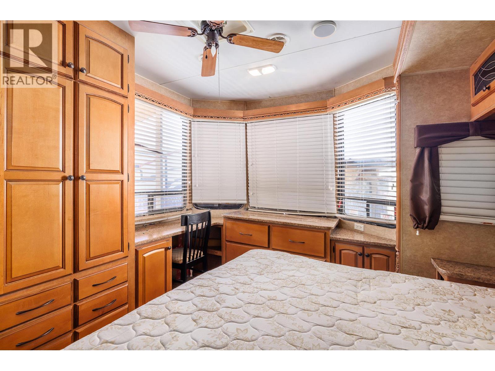 #600 415 COMMONWEALTH Road - 9