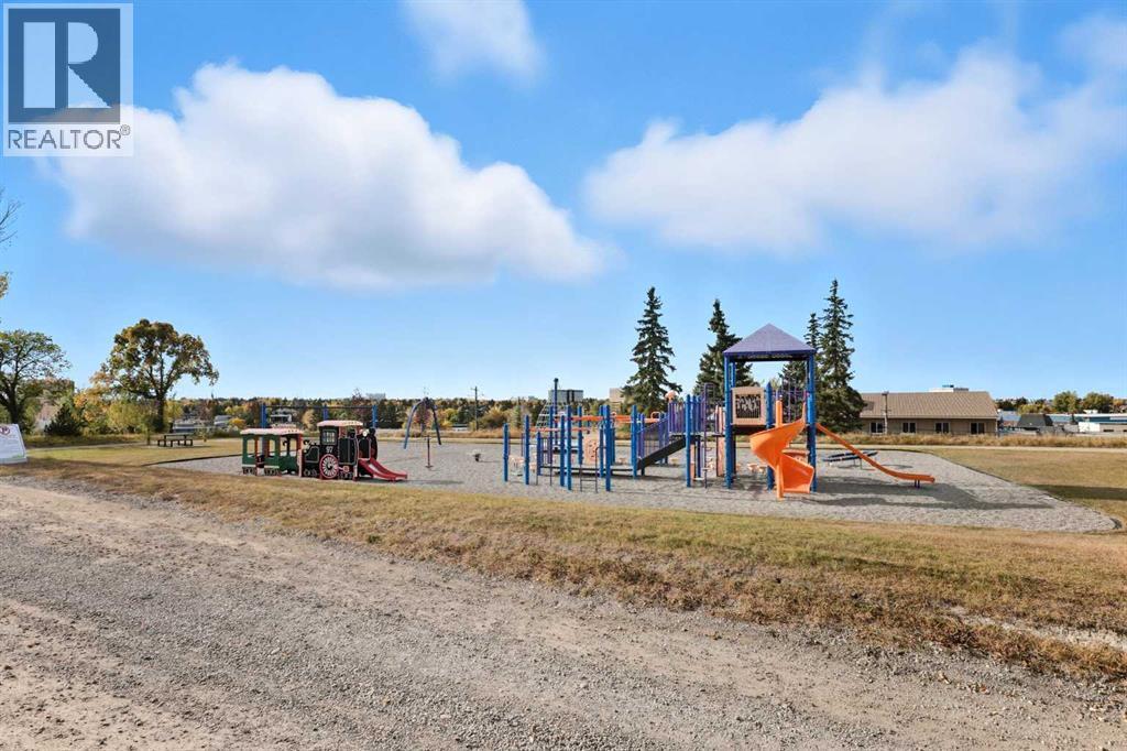 Single Family House 4 Level for Sale in  Fairview Drive SE Fairview Calgary 