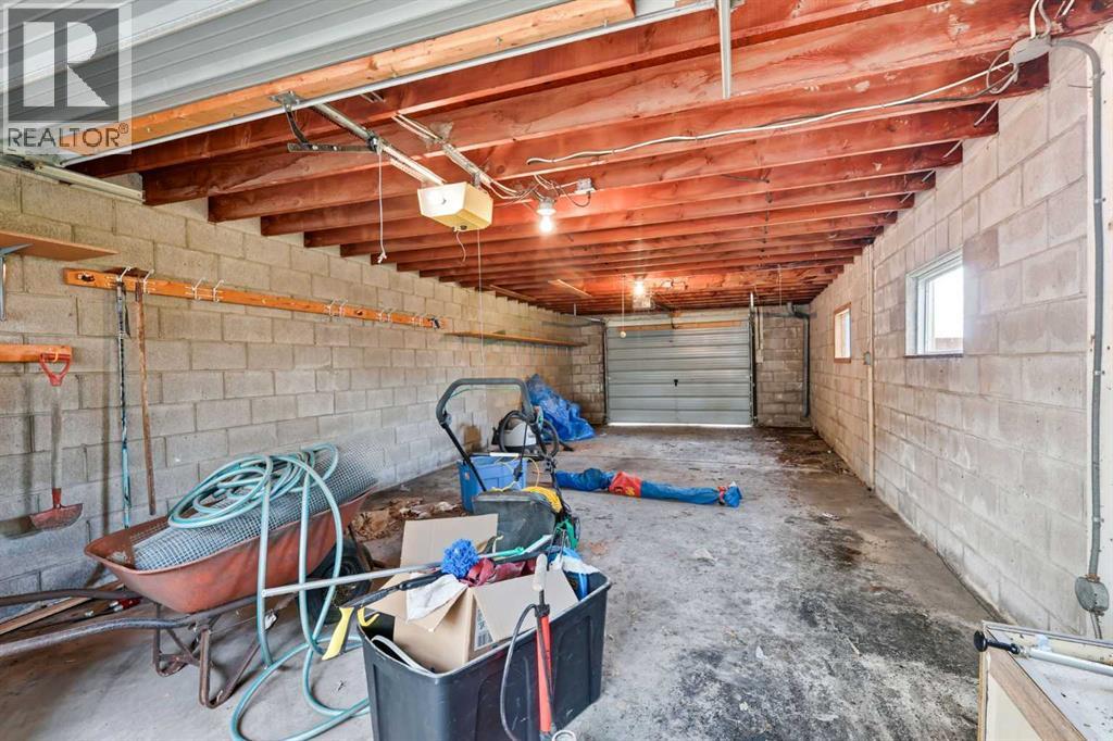 Single Family House 4 Level for Sale in  Fairview Drive SE Fairview Calgary 