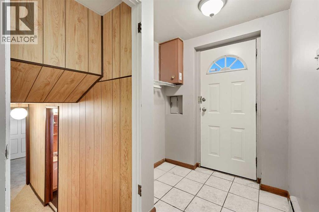 Single Family House 4 Level for Sale in  Fairview Drive SE Fairview Calgary 