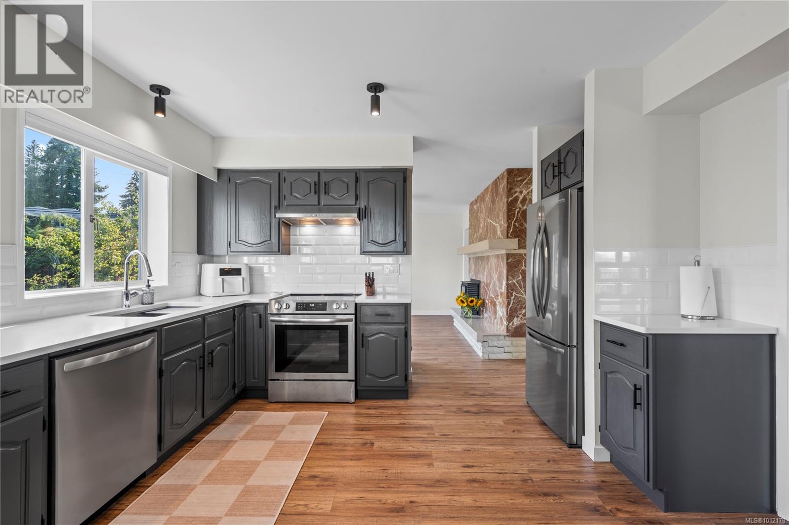 3258 Douglas St, Chemainus