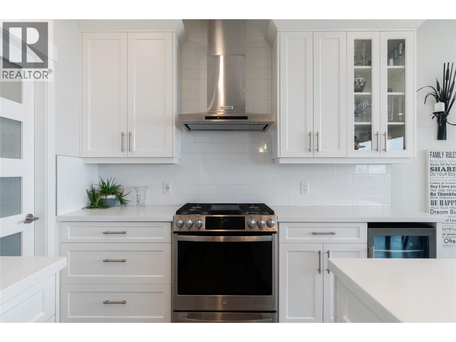  1021 17 Avenue Southeast, Salmon Arm