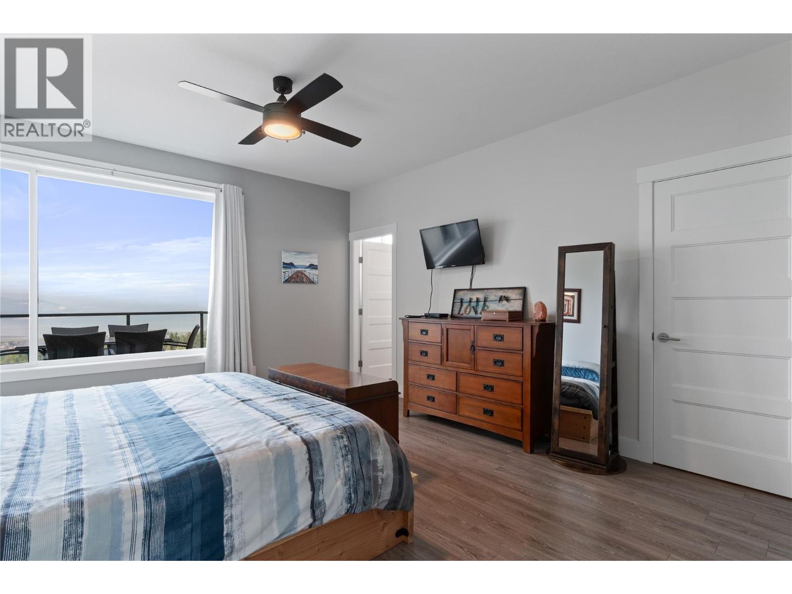  1021 17 Avenue Southeast, Salmon Arm