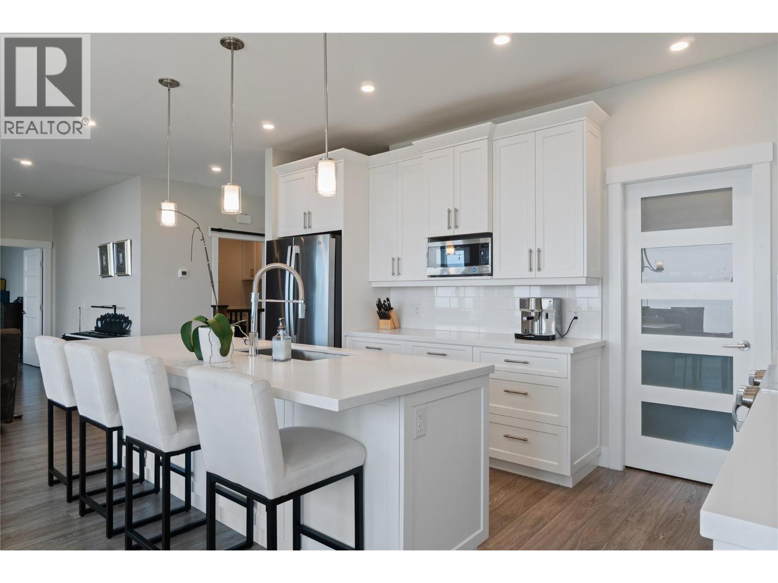  1021 17 Avenue Southeast, Salmon Arm