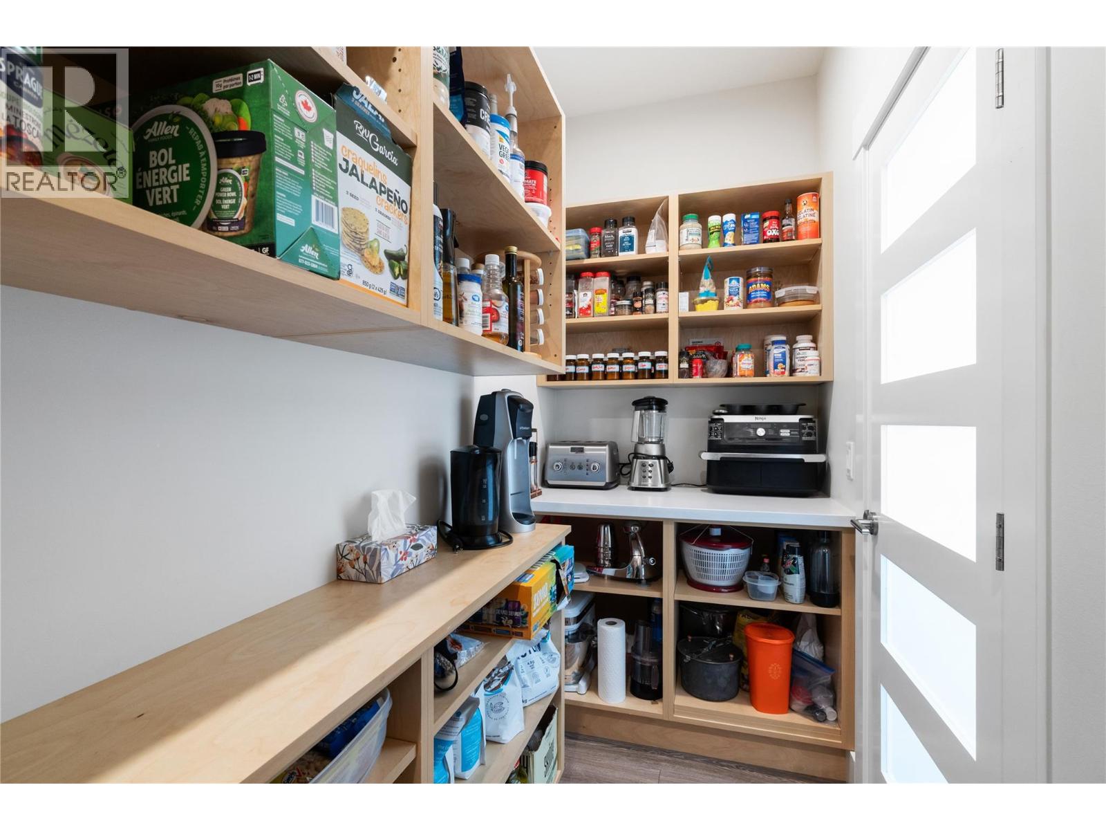  1021 17 Avenue Southeast, Salmon Arm