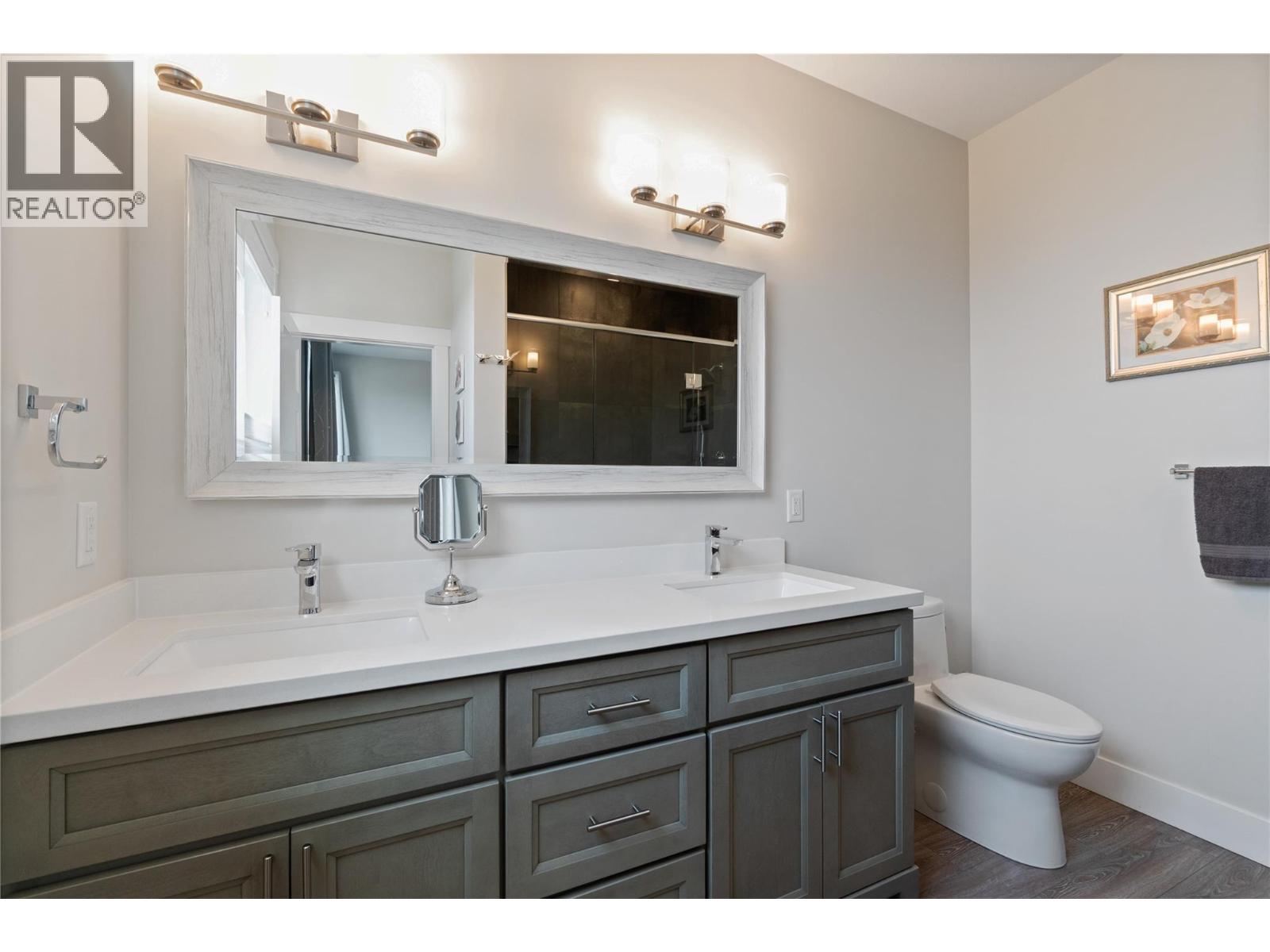  1021 17 Avenue Southeast, Salmon Arm