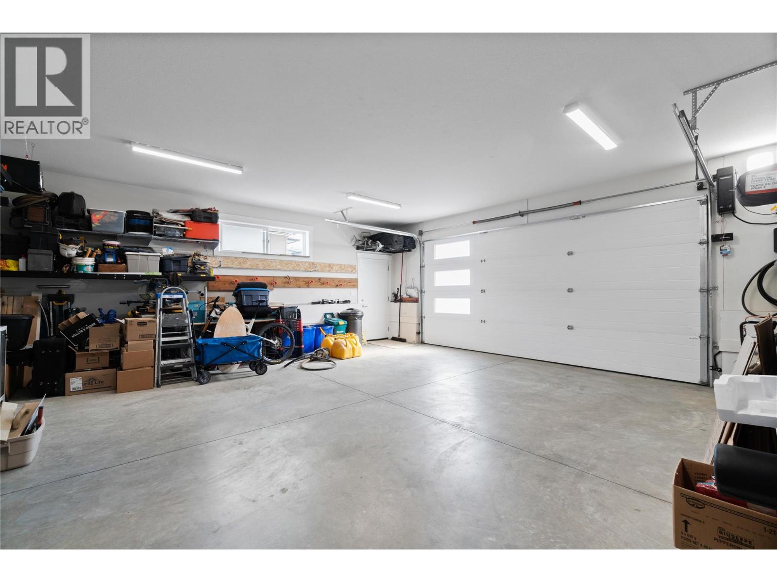  1021 17 Avenue Southeast, Salmon Arm