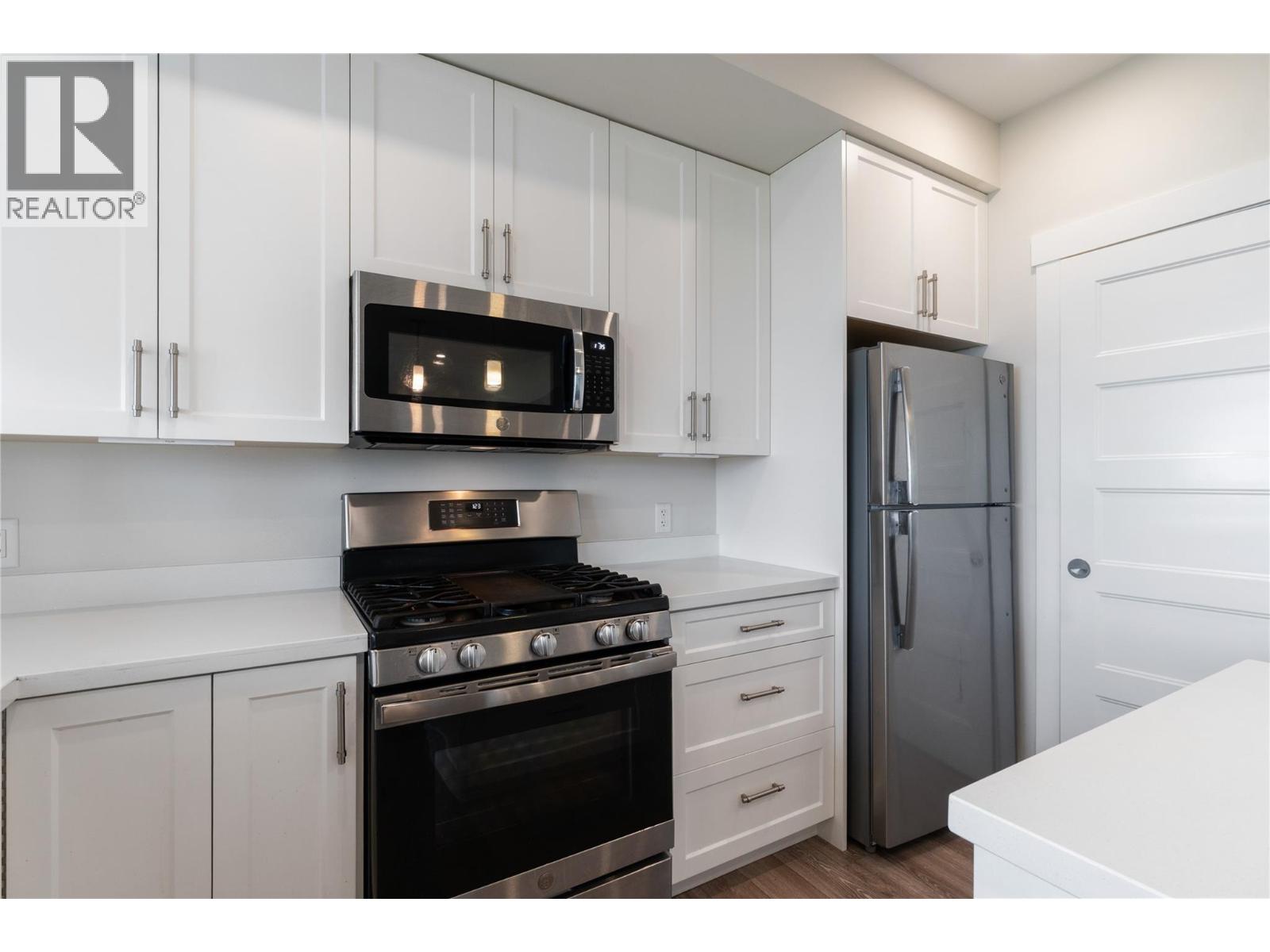  1021 17 Avenue Southeast, Salmon Arm