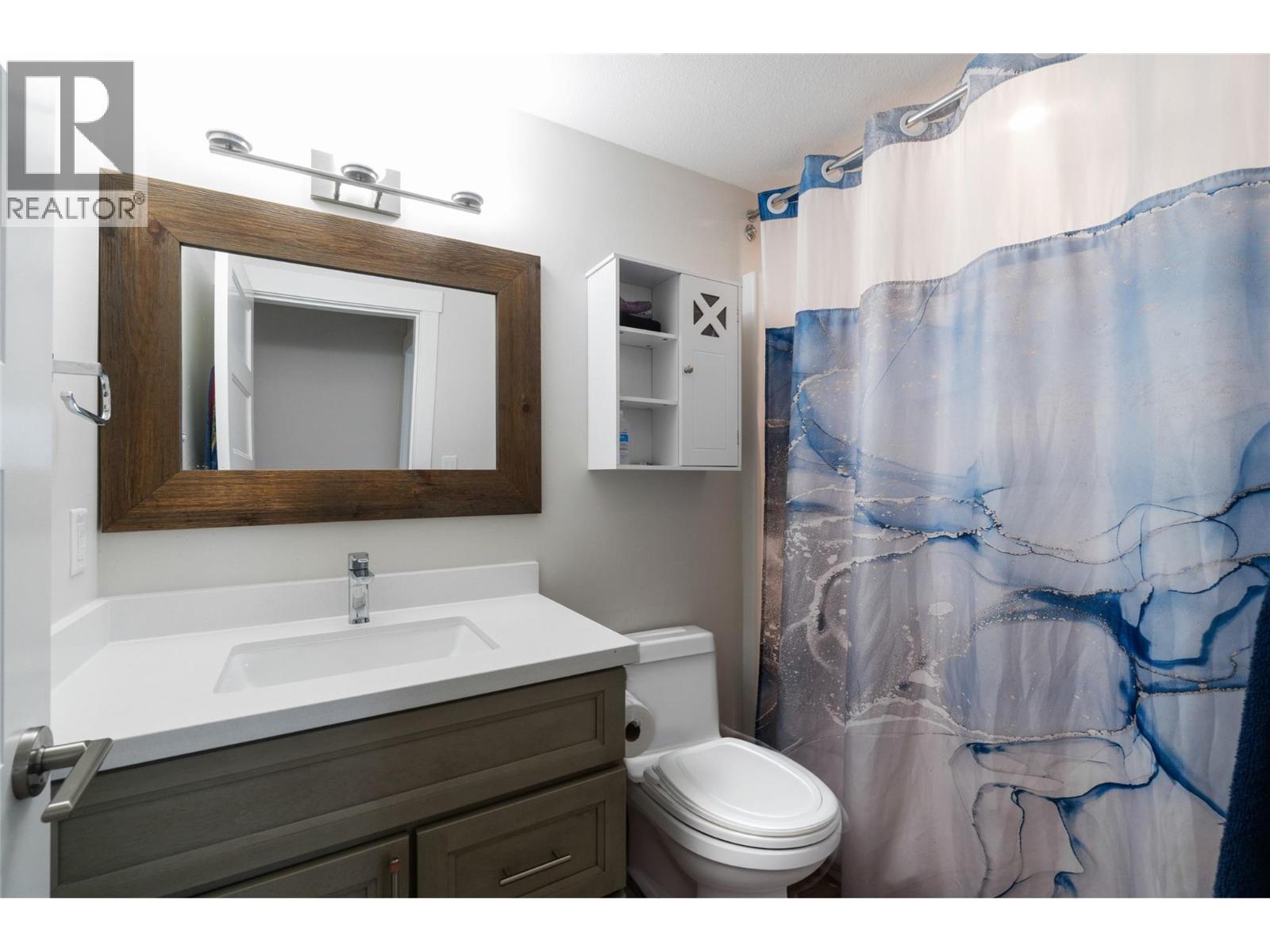  1021 17 Avenue Southeast, Salmon Arm