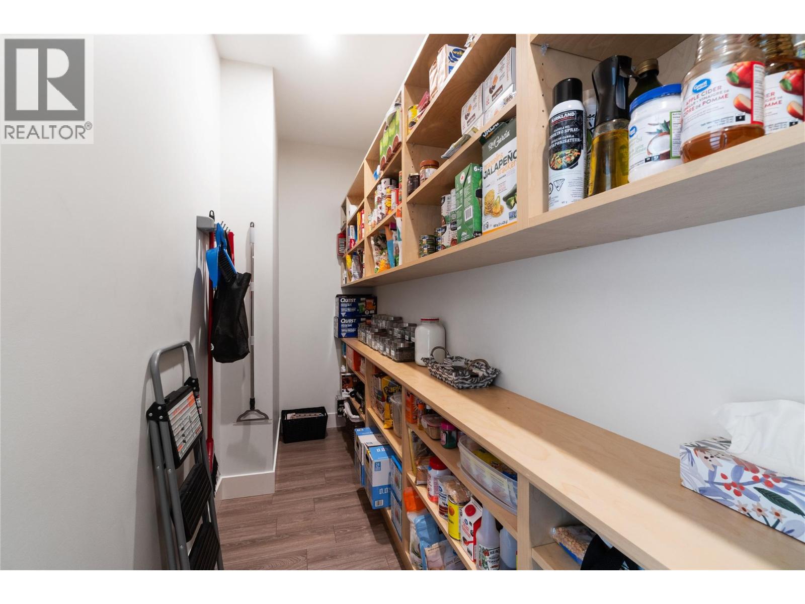  1021 17 Avenue Southeast, Salmon Arm