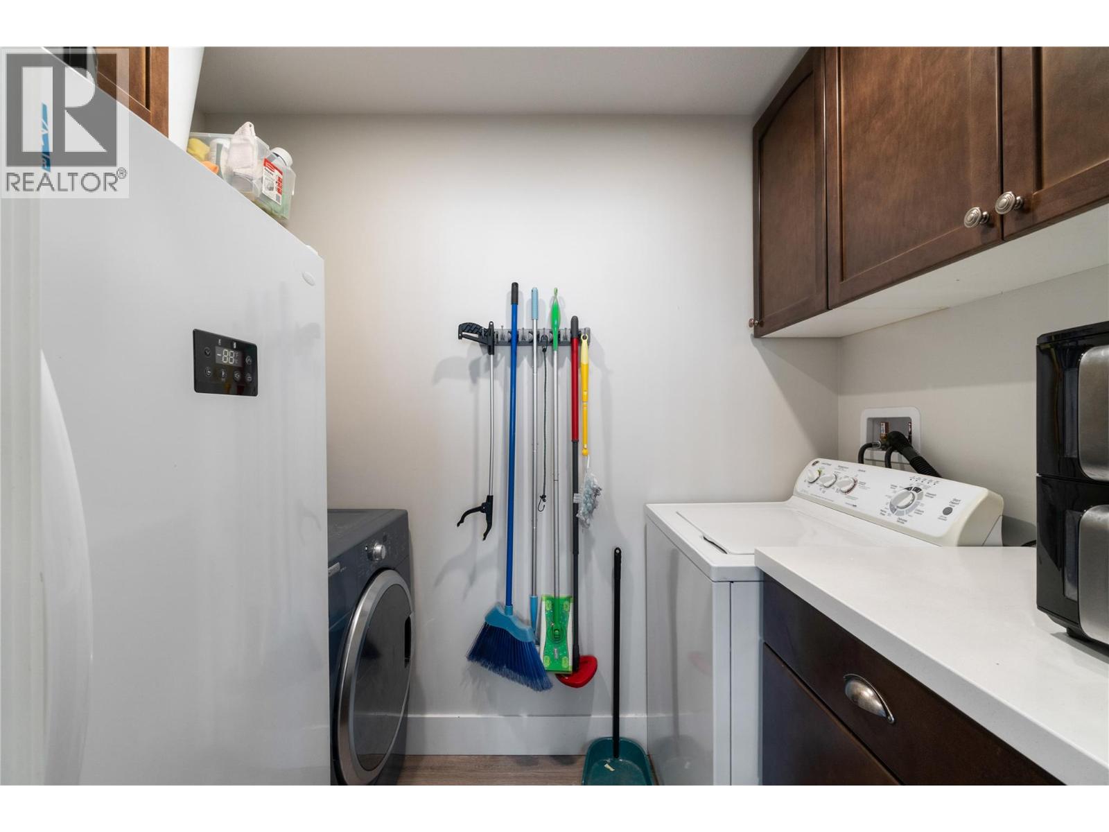  1021 17 Avenue Southeast, Salmon Arm