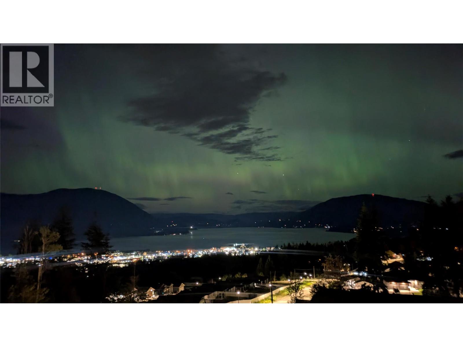  1021 17 Avenue Southeast, Salmon Arm