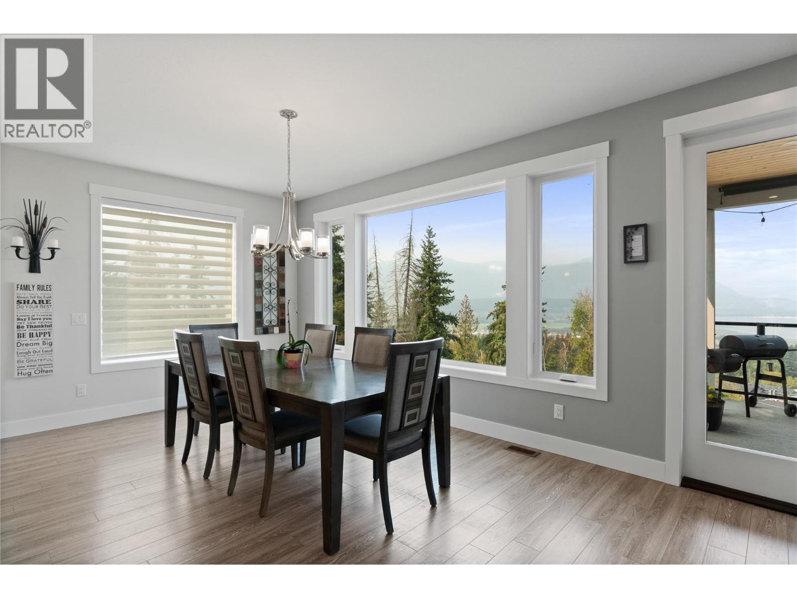  1021 17 Avenue Southeast, Salmon Arm