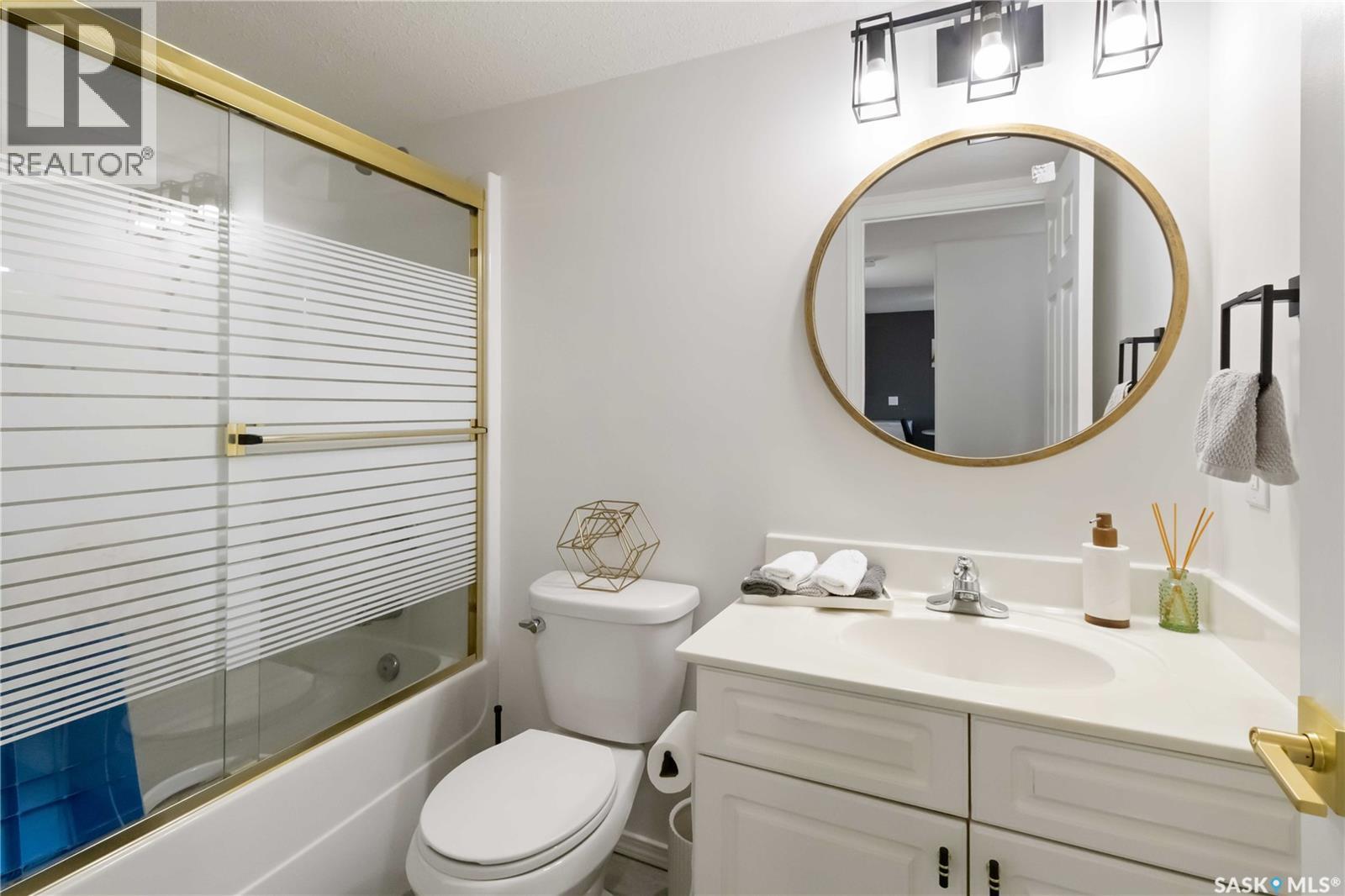 Single Family House Low rise for Sale in   Heritage VIEW Saskatoon 