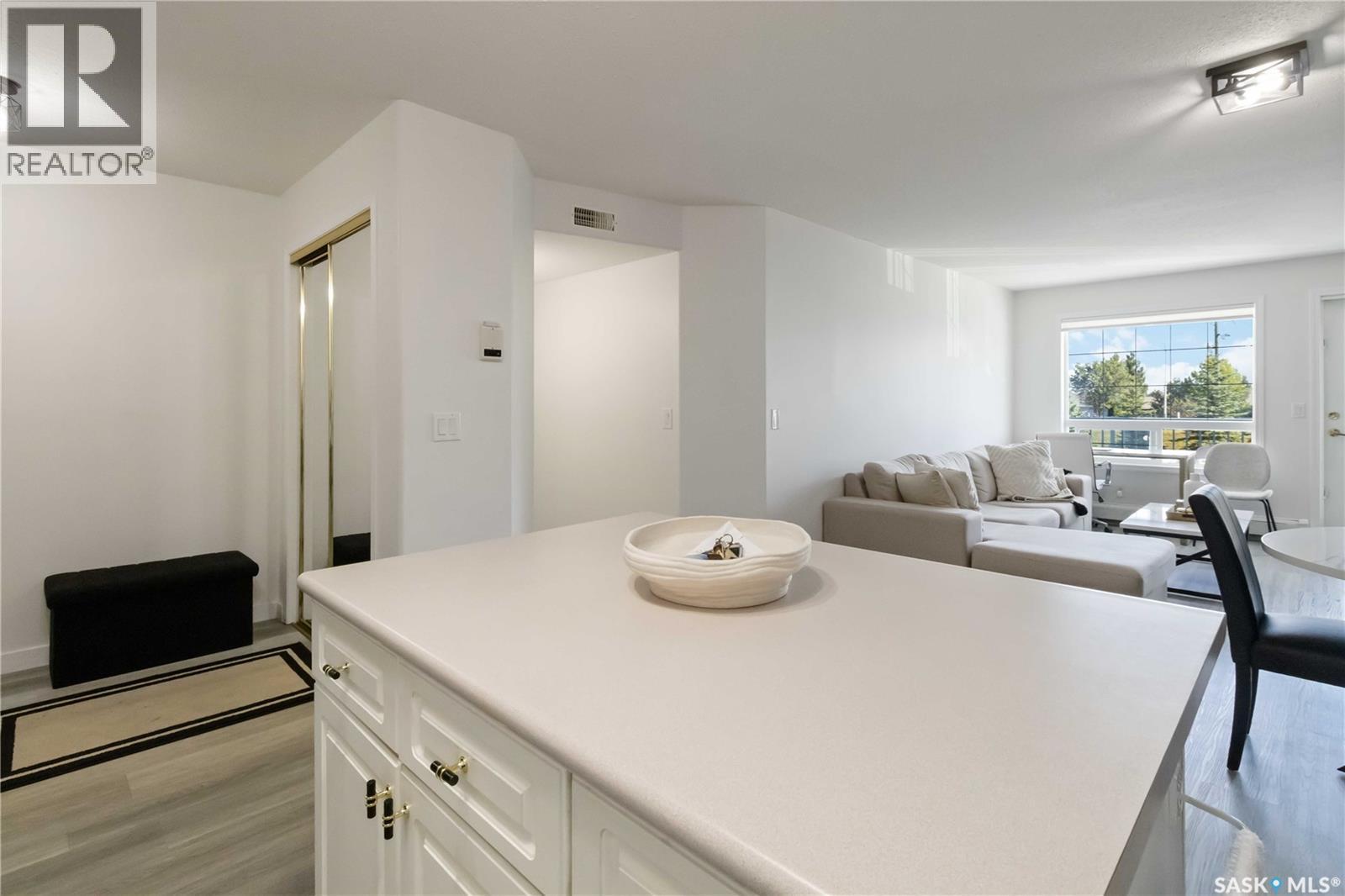 Single Family House Low rise for Sale in   Heritage VIEW Saskatoon 