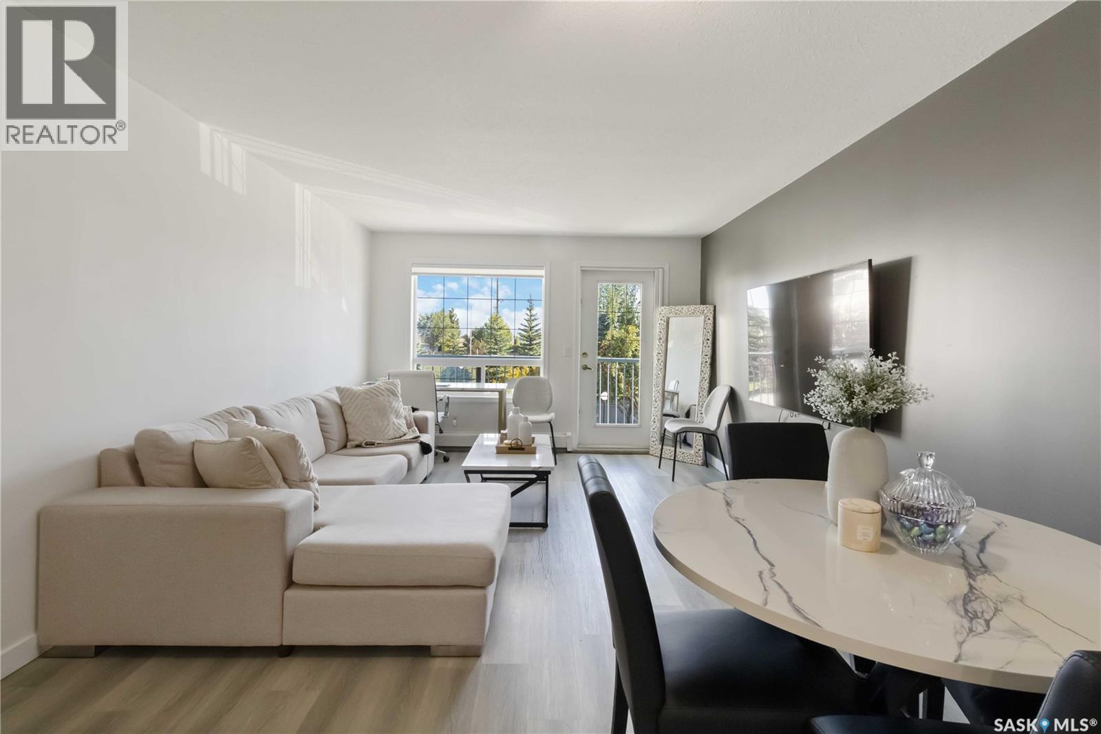 Single Family House Low rise for Sale in   Heritage VIEW Saskatoon 