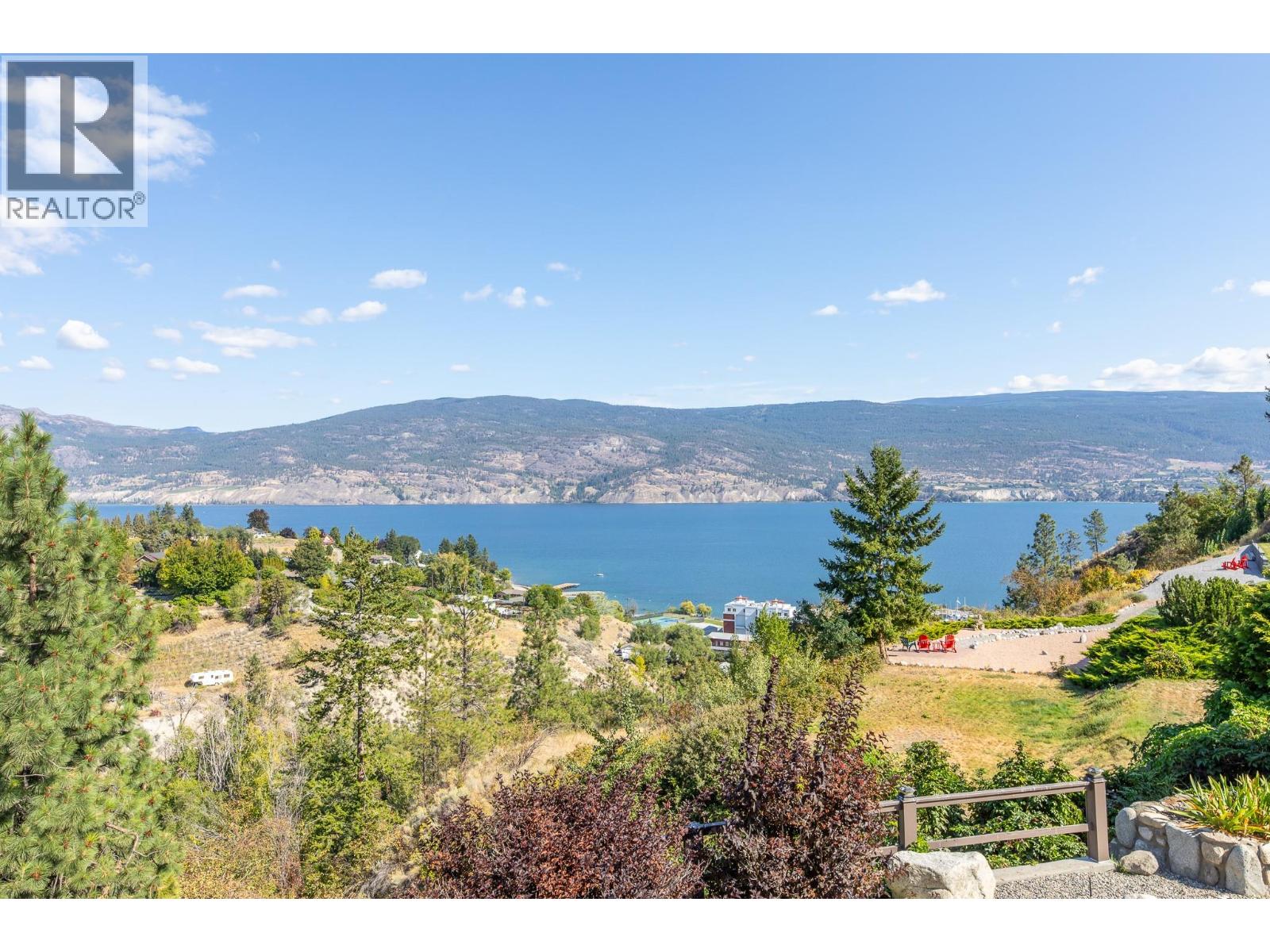 6318 Faircrest Street, Summerland