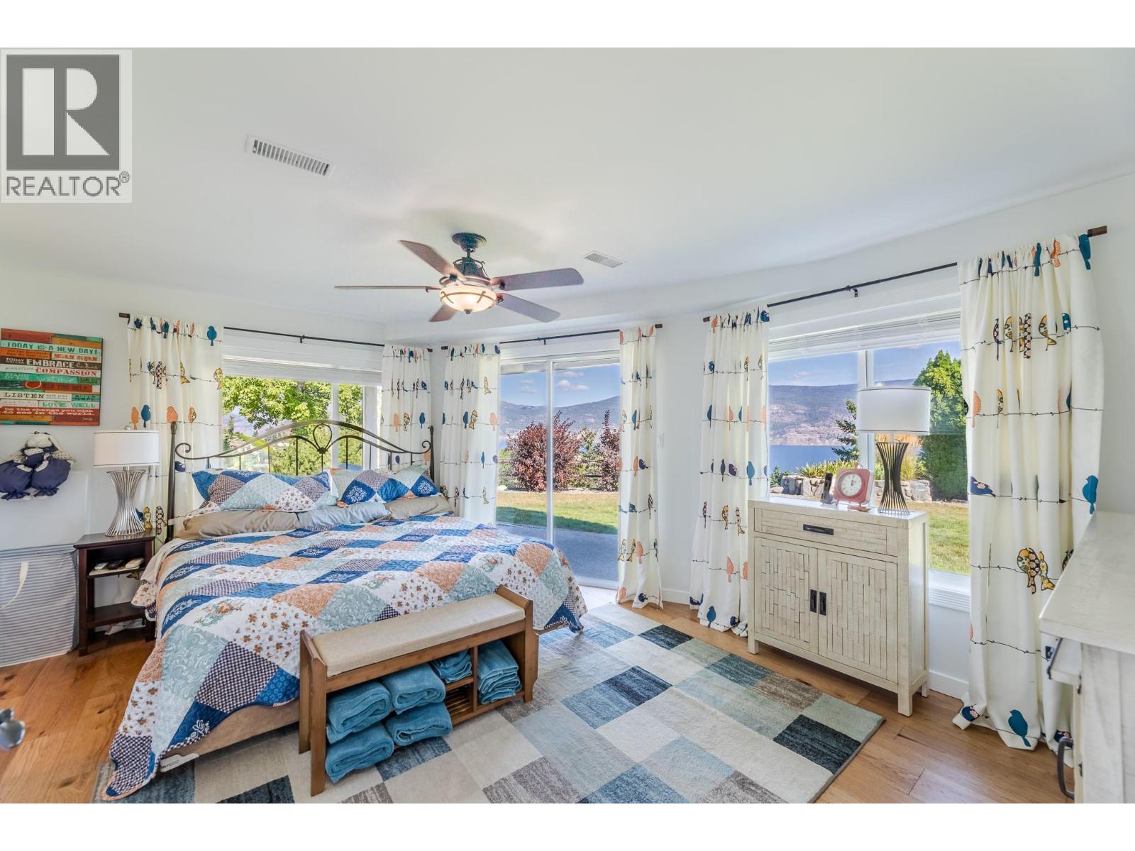 6318 Faircrest Street, Summerland