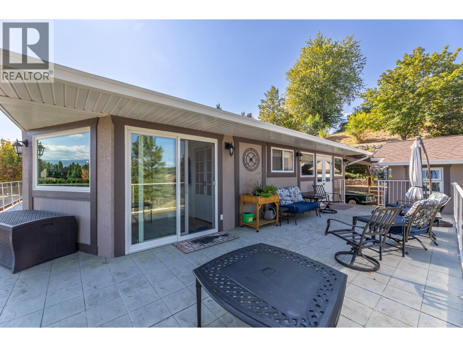 6318 Faircrest Street, Summerland
