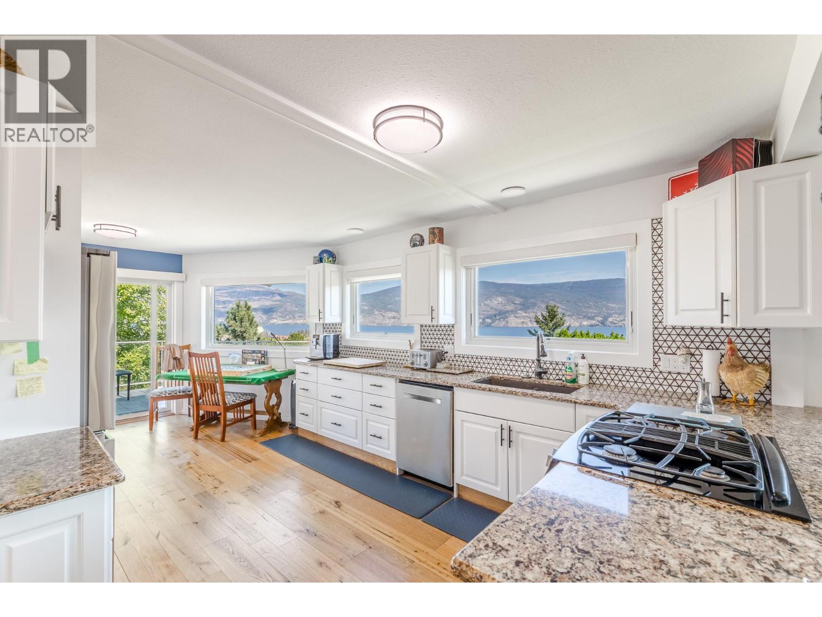 6318 Faircrest Street, Summerland