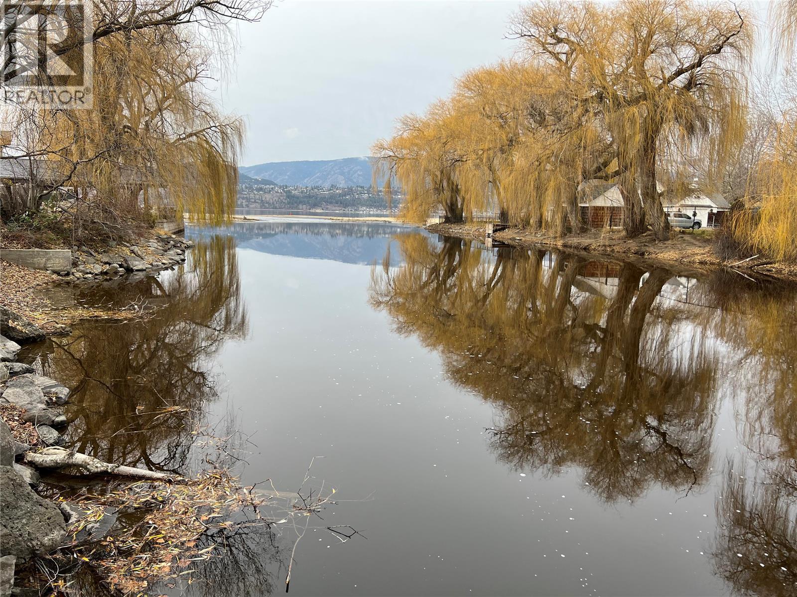  569 Radant Road, Kelowna