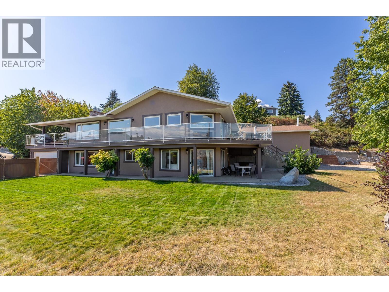 6318 Faircrest Street, Summerland