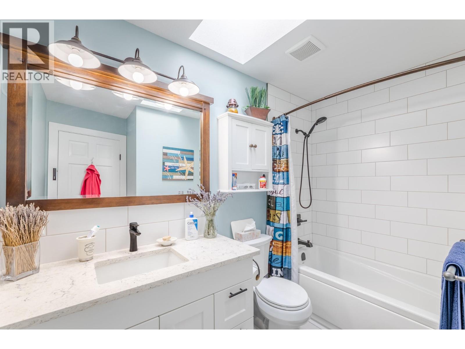 6318 Faircrest Street, Summerland