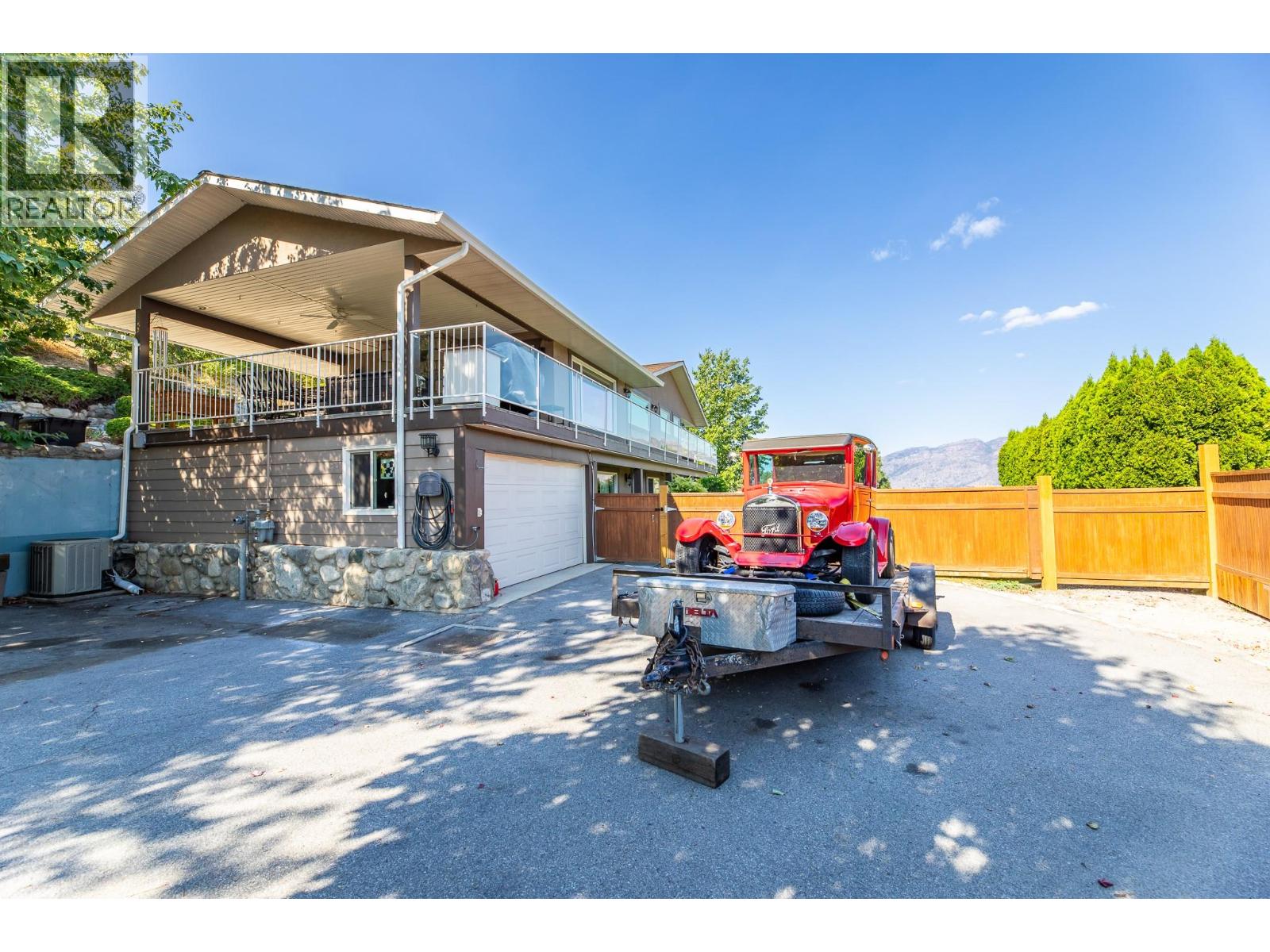 6318 Faircrest Street, Summerland